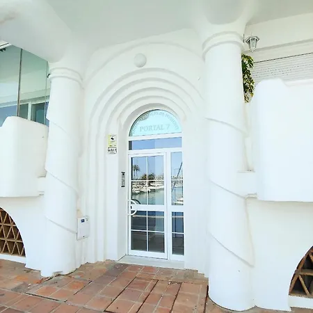 Holiday Puerto Marina - Costa Del Sol Real Estate * Benalmádena
